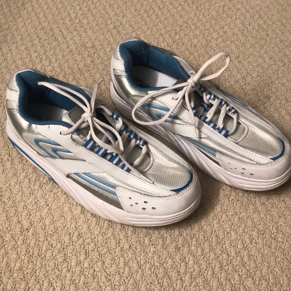 Women’s shoes